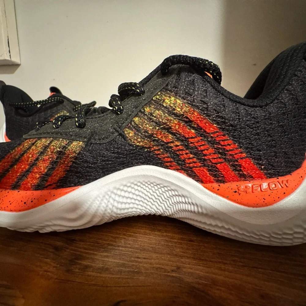 Under Armour Black and Orange Stephan Curry Flow Basketball Sneakers - Picture 3 of 7